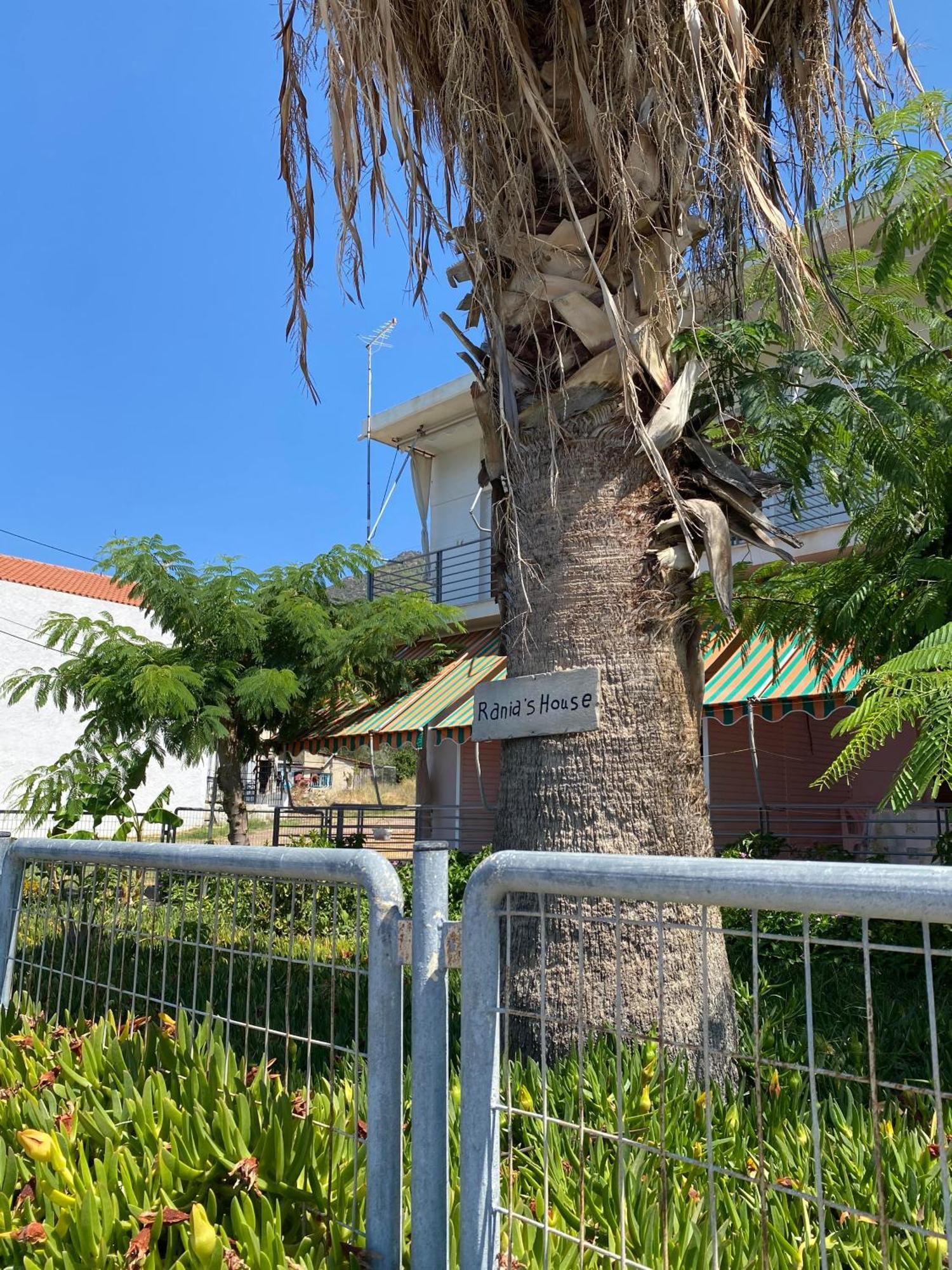 Rania'S House Apartment Methana Exterior photo